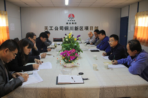 調研摸實情 問政到一線