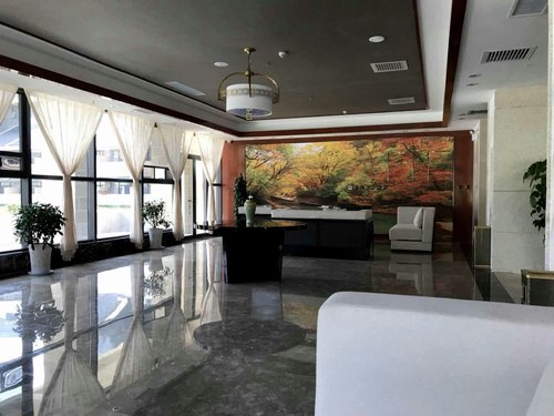 銅煤公司承建的漢中黎坪景區西流河酒店室內裝飾裝修工程順利通過竣工驗收