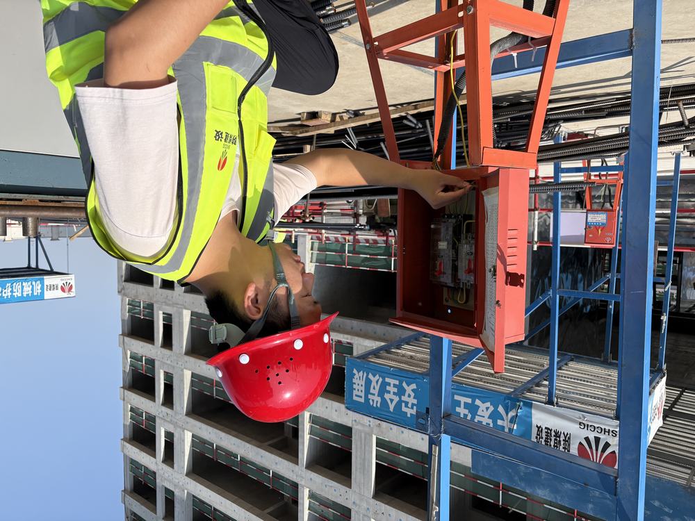 陜煤建設天工公司的 520 硬核告白：安全帽作玫瑰，卷尺圖紙寫情詩