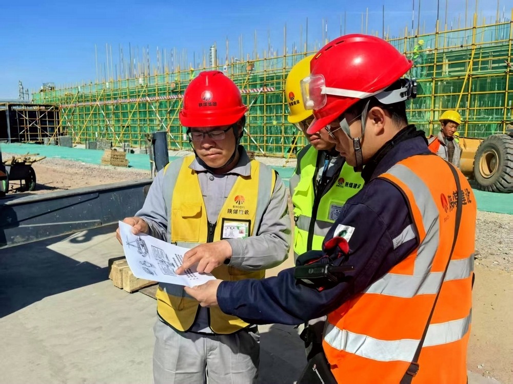 陜煤建設銅煤公司：終結塑料污染 立體宣傳激發(fā)綠色施工新動能