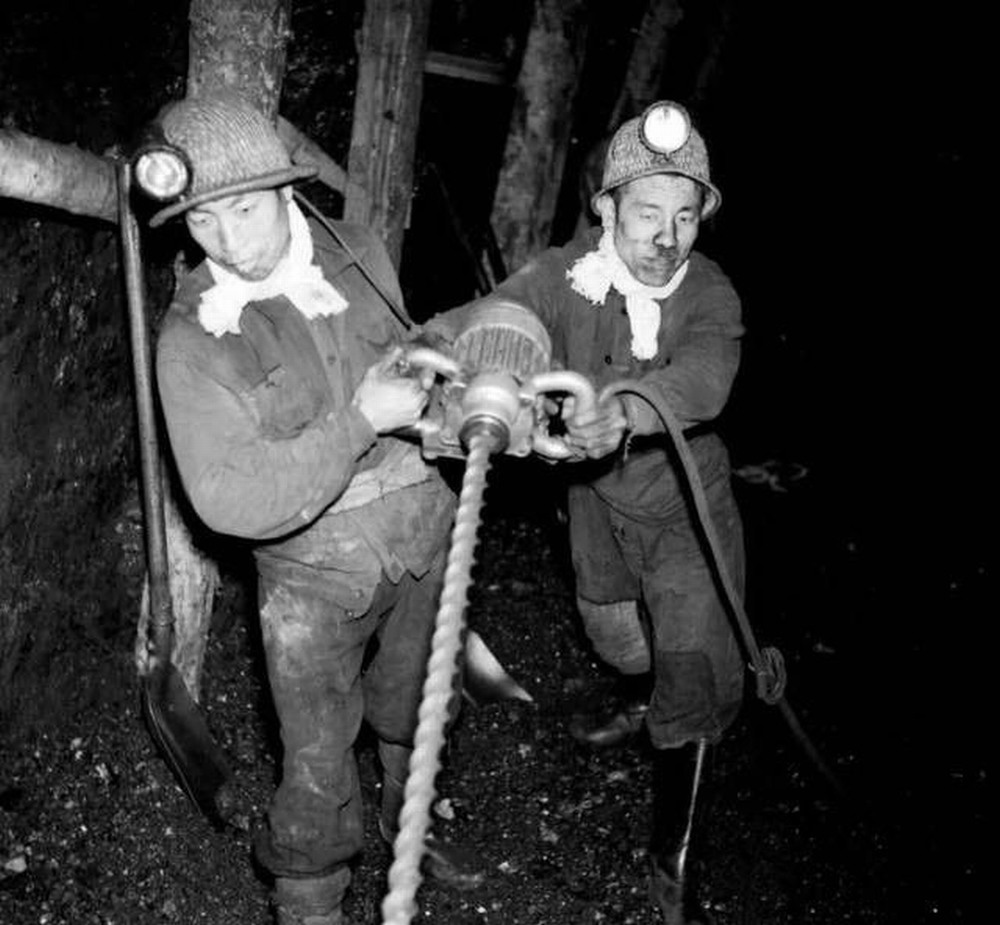 地火丹心照征程--陜煤建設者奮進之歌