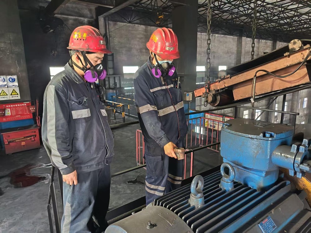 陜煤建設洗選煤運營公司澄合山陽運營項目部：烈日炙烤，他們的堅守最“滾燙”