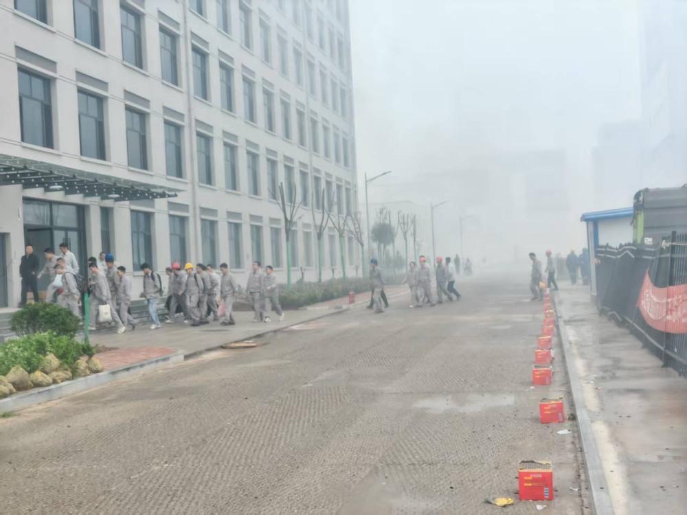 陜煤建設渭南分公司承建的彬長集團文家坡電廠廠前區宿舍樓工程順利交付