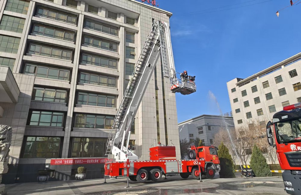 陜煤建設(shè)煤礦運(yùn)營(yíng)服務(wù)分公司：消防演練提升應(yīng)急能力