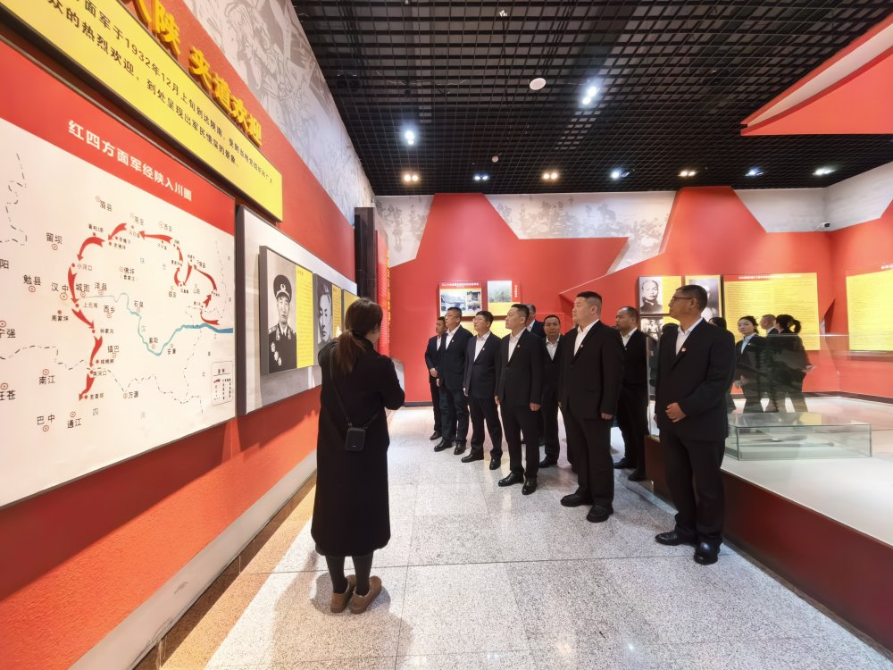 陜煤建設(shè)漢中分公司開(kāi)展“傳承紅色基因 勇?lián)ㄔO(shè)使命”主題黨日活動(dòng)