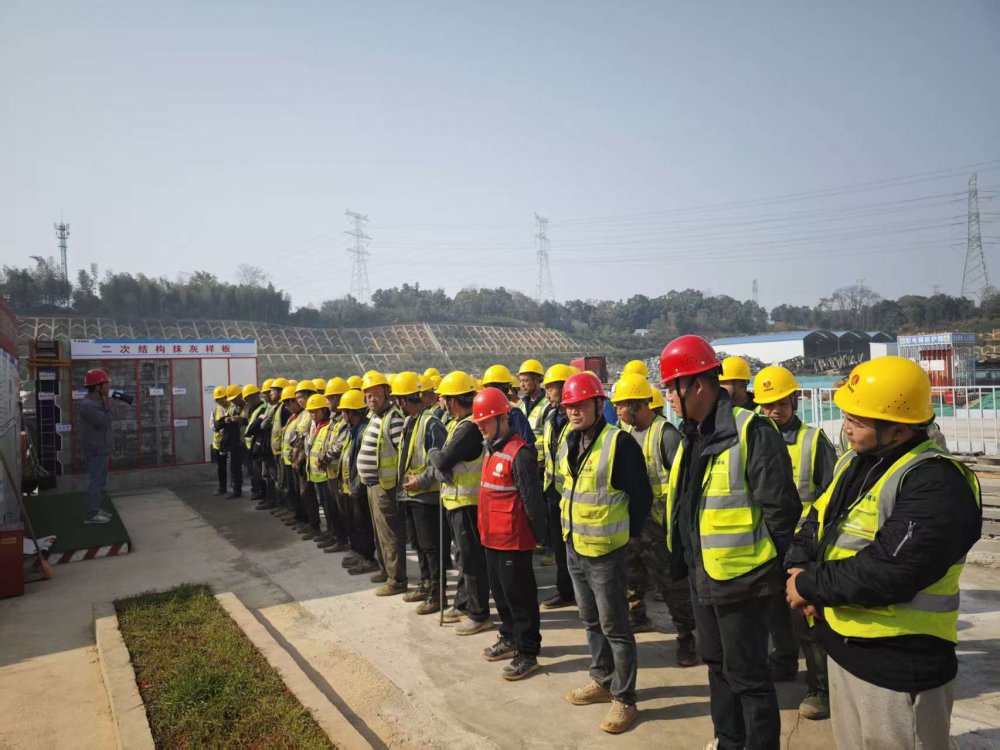 嚴(yán)守紅線保安全 精耕細(xì)作筑精品