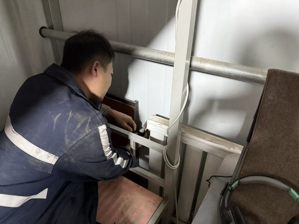 陜煤建設煤礦運營服務分公司：小寒不寒，暖流涌動