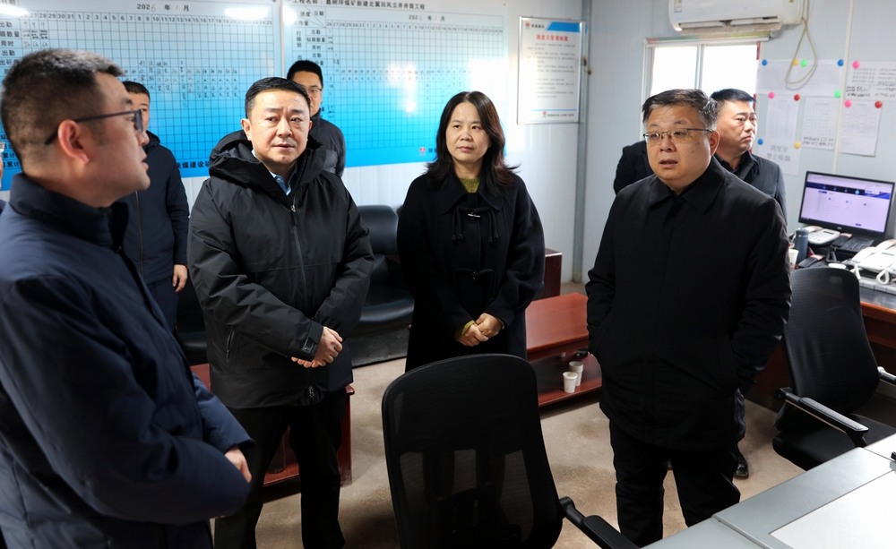 韓城市委副書記張景鋒一行深入陜煤建設礦建二公司調研指導工作