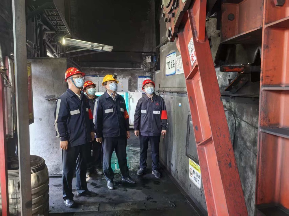 陜煤建設(shè)洗選煤運(yùn)營(yíng)公司:隱患“全盤掃” 擘畫(huà)“1+1>N”節(jié)前安全曲